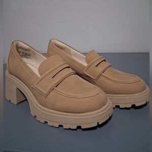 Jenn Ardor Beige Women's Chunky Loafers